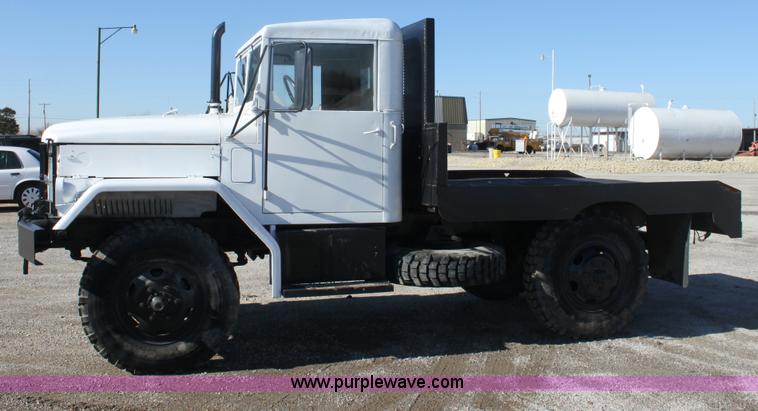 image for item B8725 1974 Kaiser Military truck