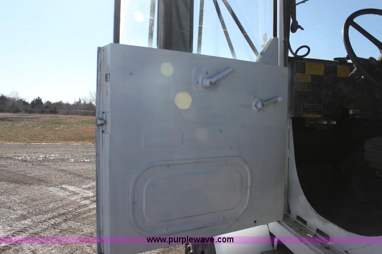 image for item B8725 1974 Kaiser Military truck