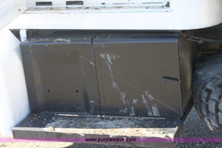 image for item B8725 1974 Kaiser Military truck