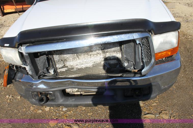 image for item B8726 2000 Ford F250 XLT Super Duty pickup truck