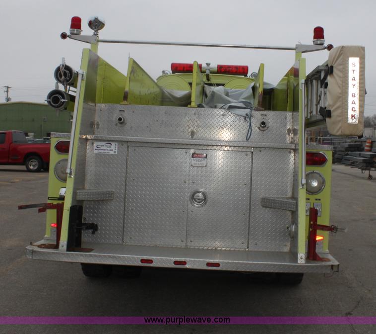 image for item B8728 1982 Ford L8000 firetruck