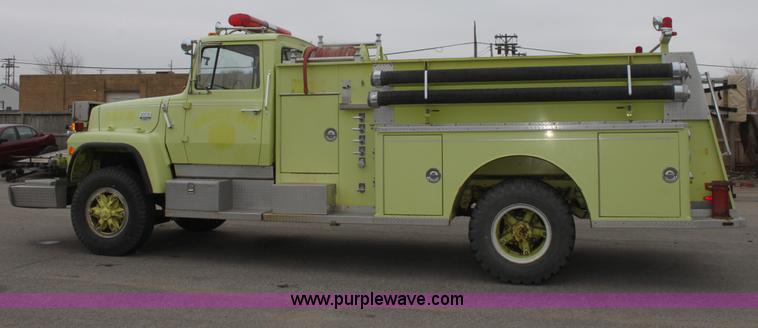 image for item B8728 1982 Ford L8000 firetruck