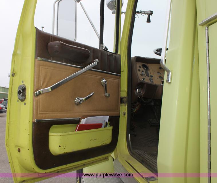 image for item B8728 1982 Ford L8000 firetruck