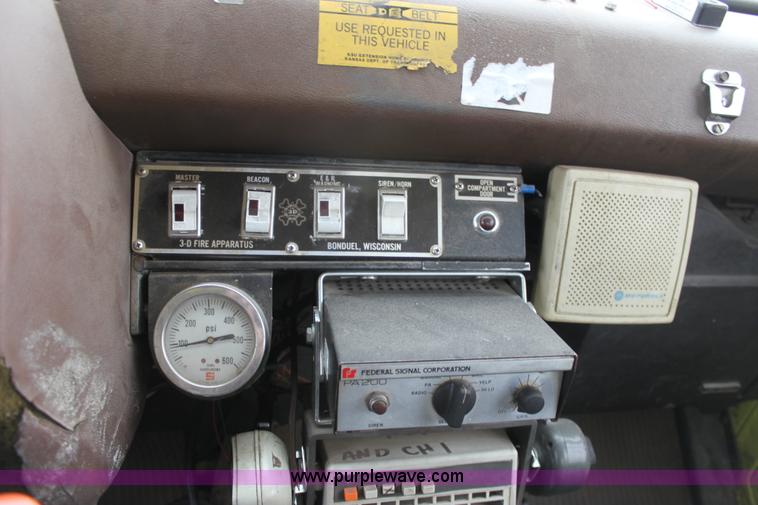 image for item B8728 1982 Ford L8000 firetruck