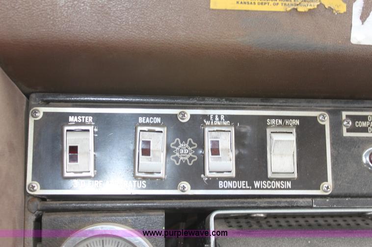 image for item B8728 1982 Ford L8000 firetruck