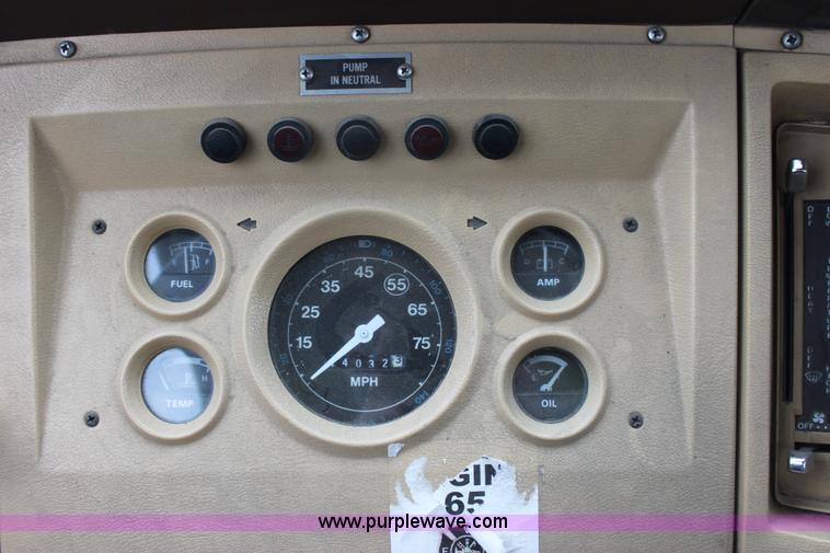 image for item B8728 1982 Ford L8000 firetruck