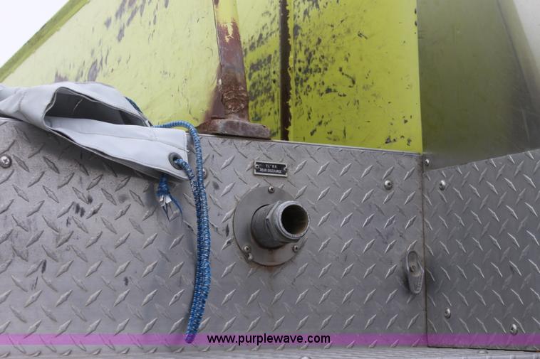 image for item B8728 1982 Ford L8000 firetruck