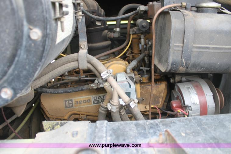 image for item B8728 1982 Ford L8000 firetruck