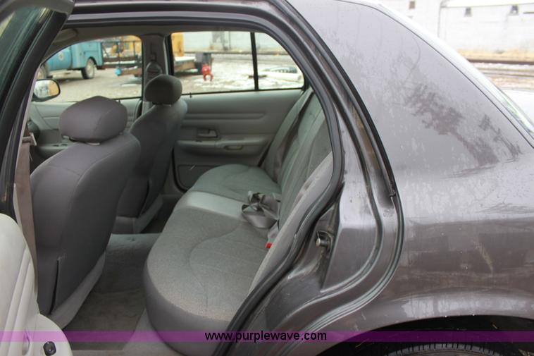 image for item B8767 2002 Ford Crown Victoria Police Interceptor