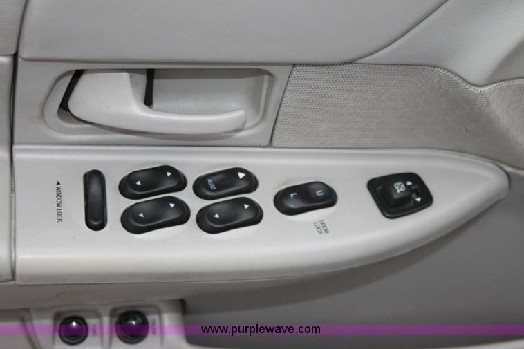 image for item B8767 2002 Ford Crown Victoria Police Interceptor