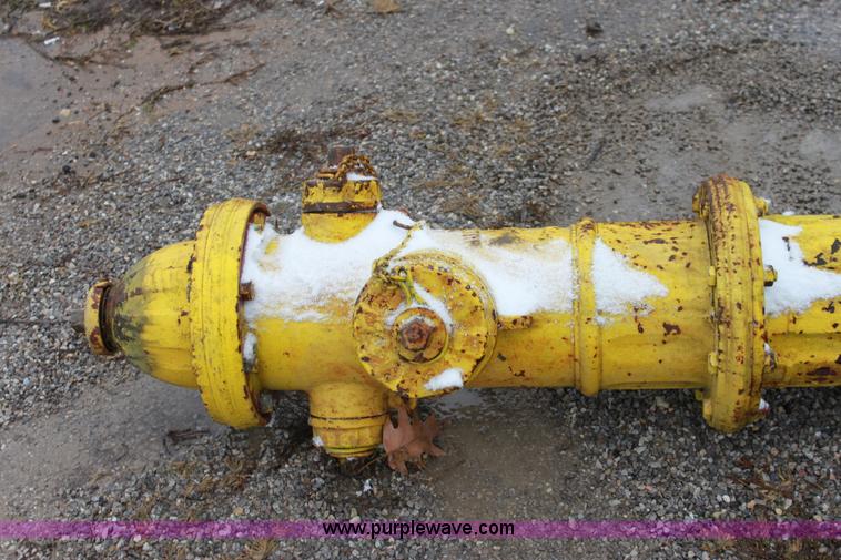 image for item B8771 1973 Muller fire hydrant