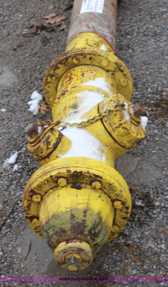 image for item B8771 1973 Muller fire hydrant