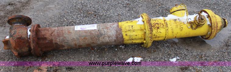 image for item B8771 1973 Muller fire hydrant