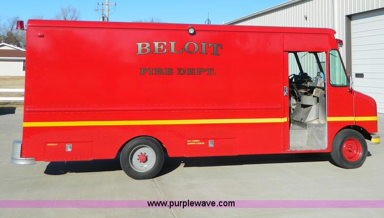 image for item D8661 1978 Ford rescue van