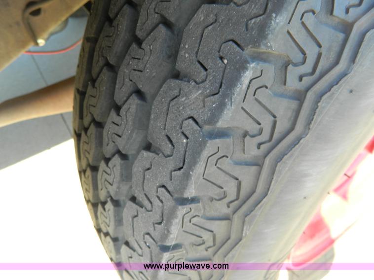 image for item D8661 1978 Ford rescue van