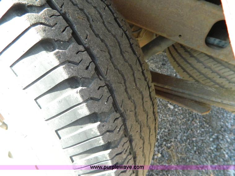 image for item D8675 1998 Ford F150 supercab pickup truck