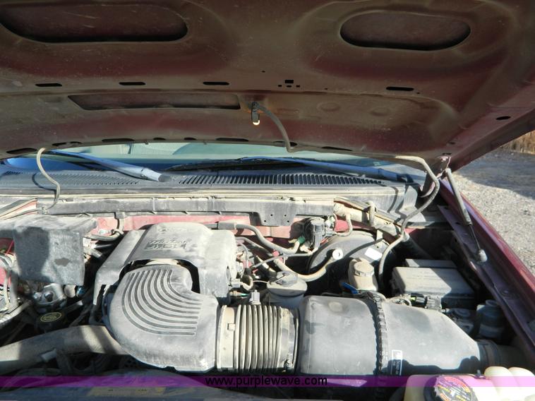 image for item D8675 1998 Ford F150 supercab pickup truck