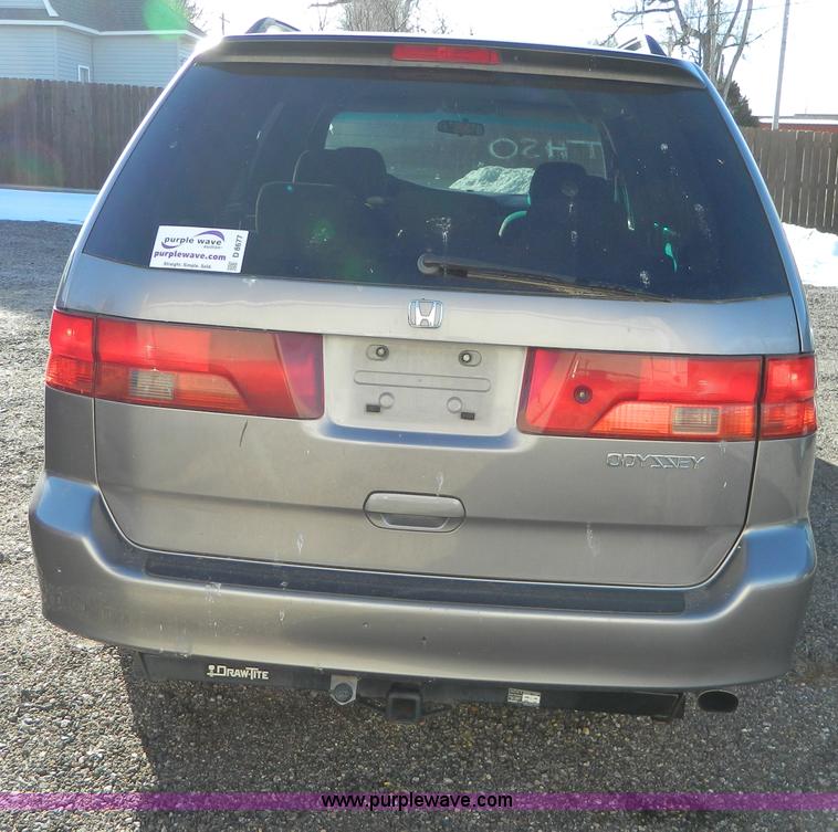 image for item D8677 2000 Honda Odyssey EX mini van