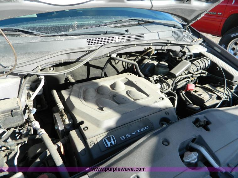 image for item D8677 2000 Honda Odyssey EX mini van