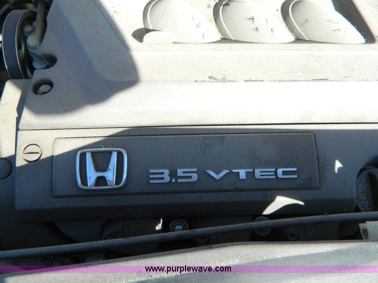image for item D8677 2000 Honda Odyssey EX mini van