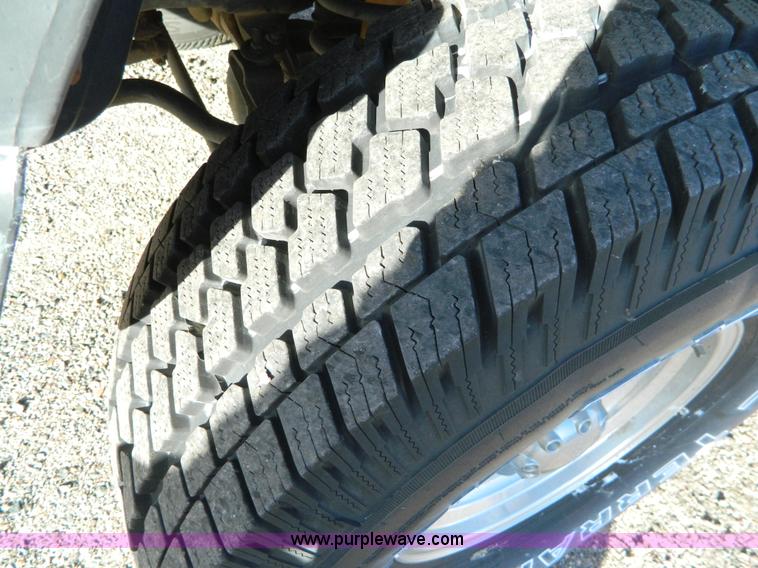 image for item D8678 1995 Dodge Ram 2500 pickup truck