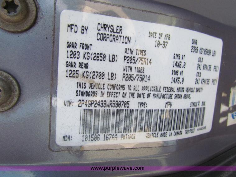 image for item D9171 1998 Plymouth Grand Voyager mini van