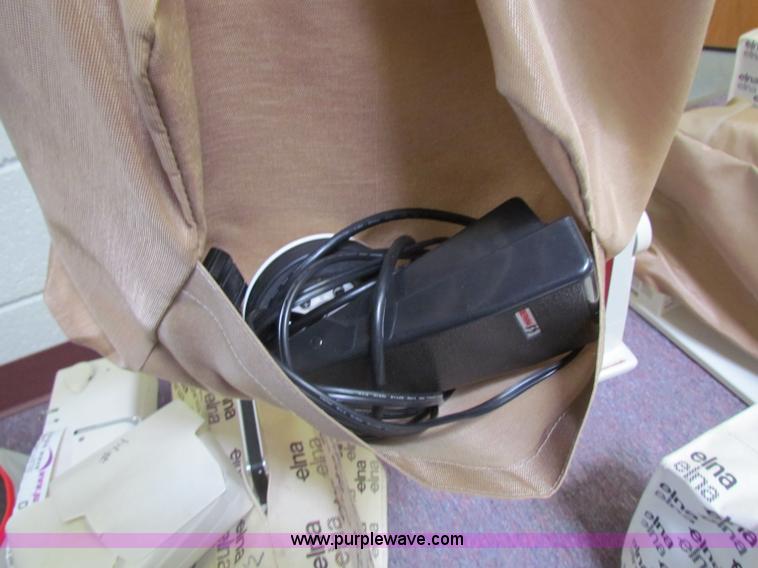 image for item D9172 (14) assorted sewing machines