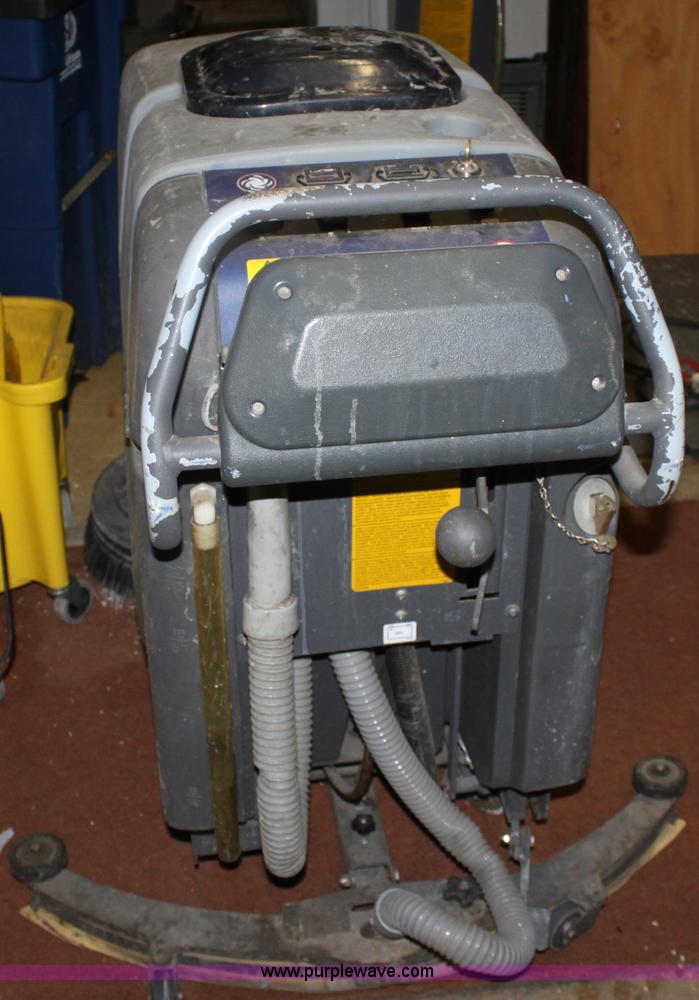 image for item F9950 Advance Converta Max 26 floor machine