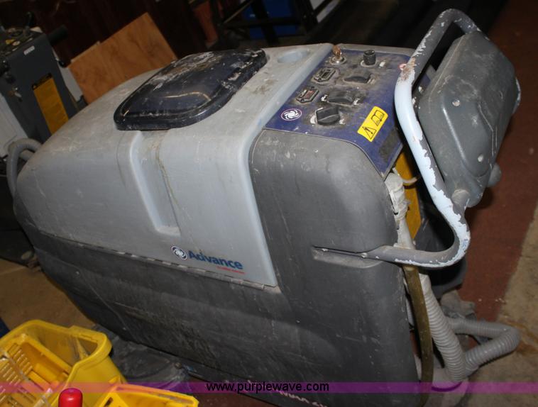 image for item F9950 Advance Converta Max 26 floor machine