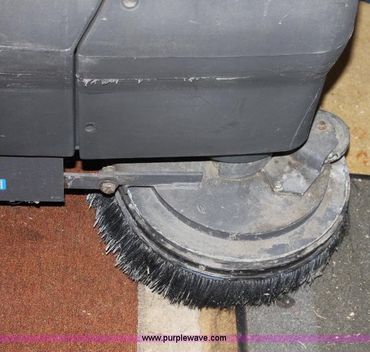 image for item F9950 Advance Converta Max 26 floor machine