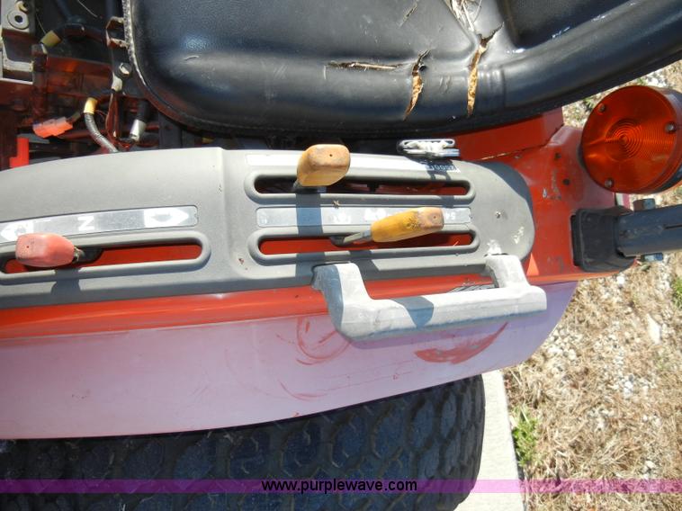 image for item H9172 Kubota B2400 tractor with mower