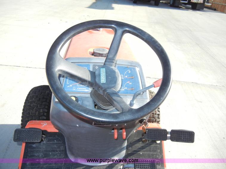 image for item H9172 Kubota B2400 tractor with mower