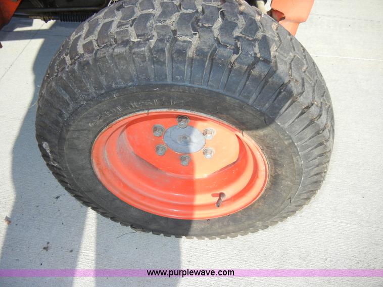 image for item H9172 Kubota B2400 tractor with mower