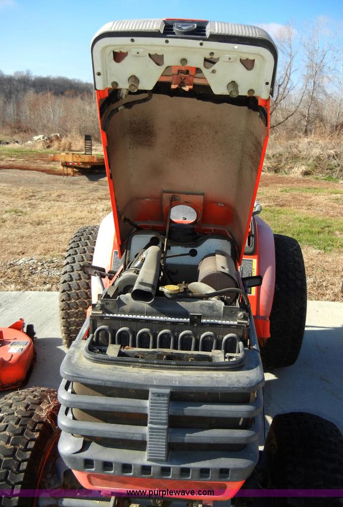 image for item H9172 Kubota B2400 tractor with mower