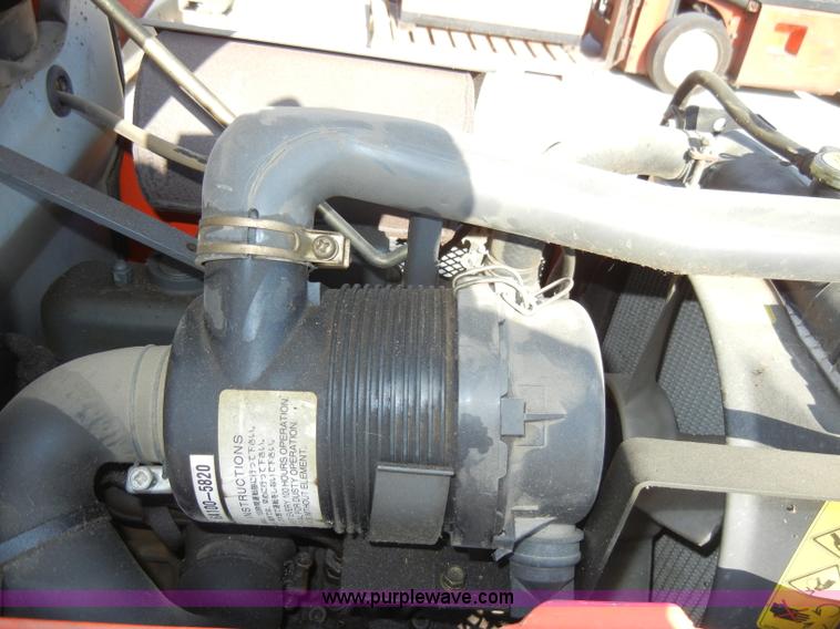 image for item H9172 Kubota B2400 tractor with mower