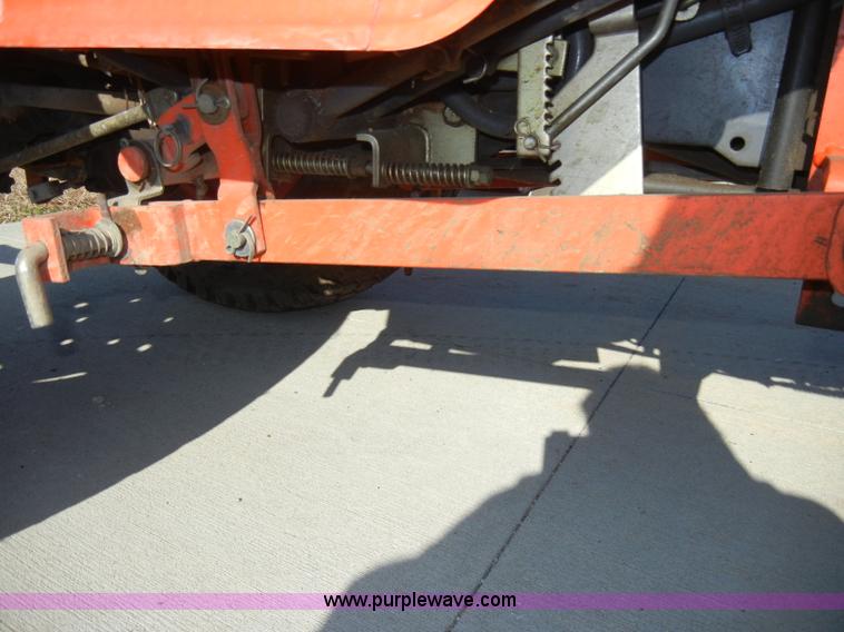 image for item H9172 Kubota B2400 tractor with mower