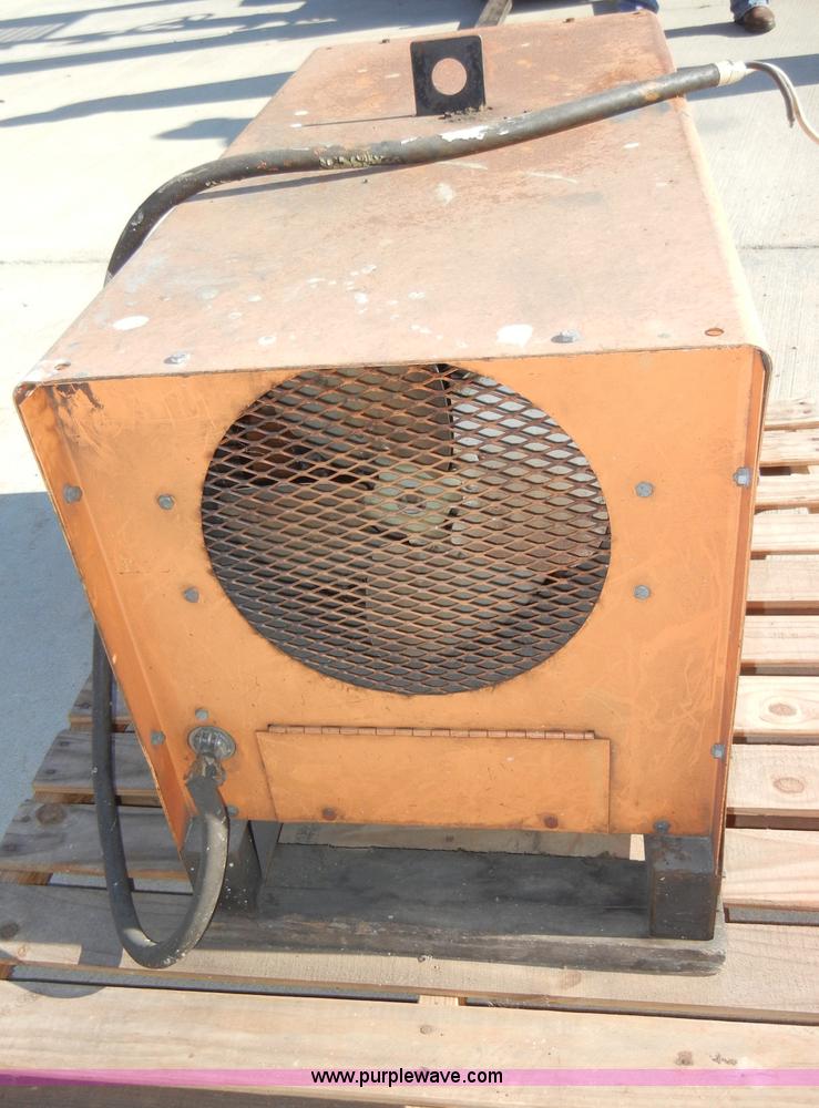 image for item H9176 Airco 250 Bumblebee AC/DC welder