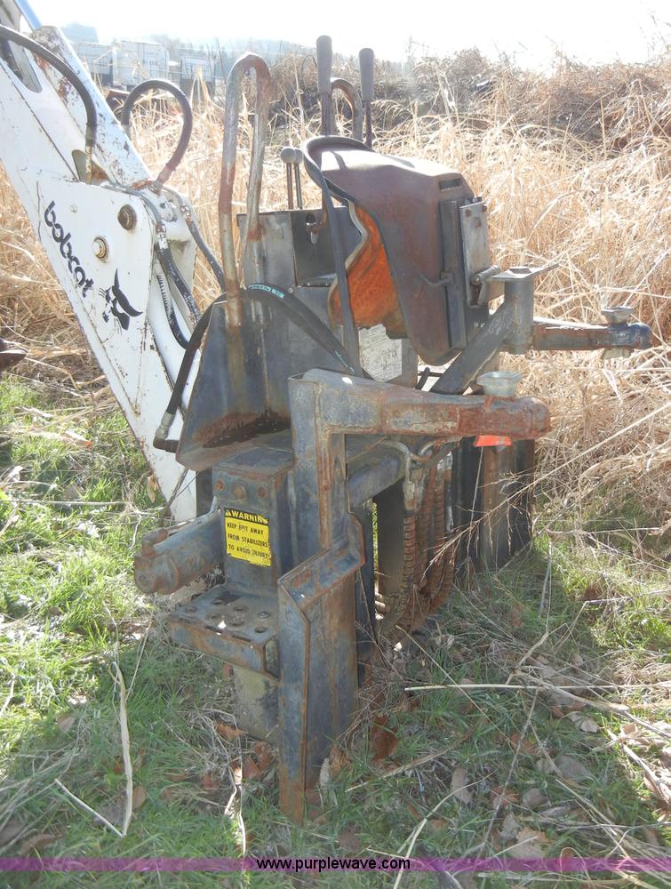 image for item H9179 Bobcat 909 backhoe attachment
