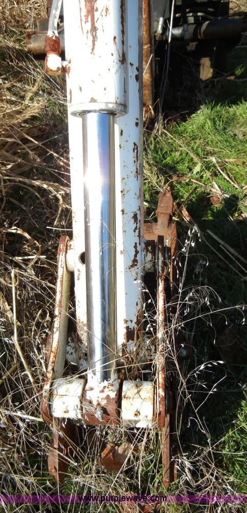 image for item H9179 Bobcat 909 backhoe attachment