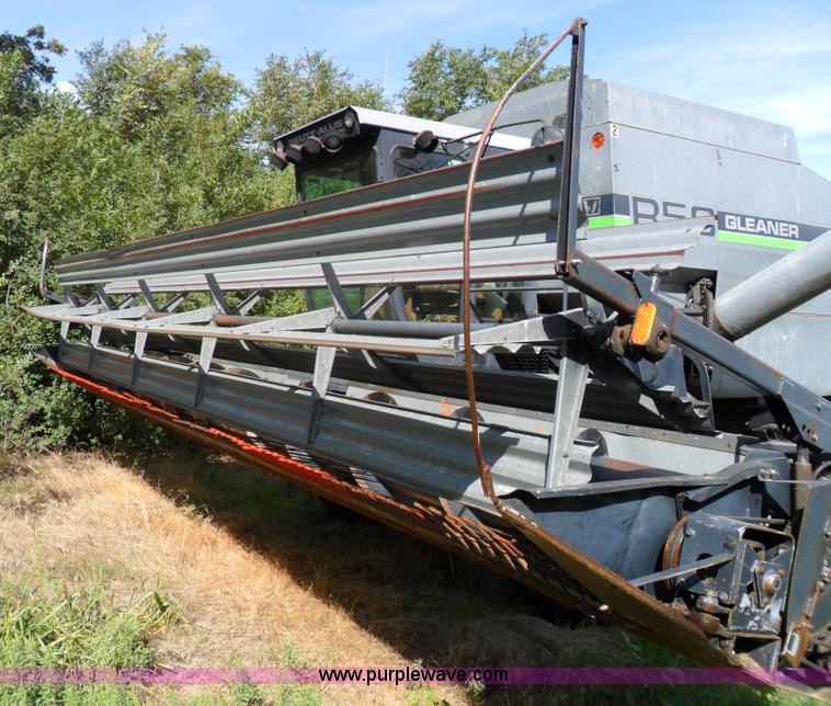 image for item A1726 Gleaner R50 combine