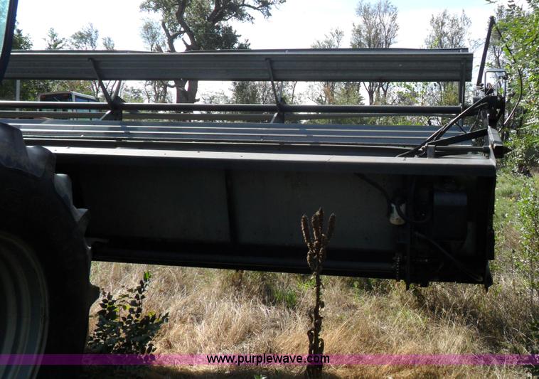 image for item A1726 Gleaner R50 combine