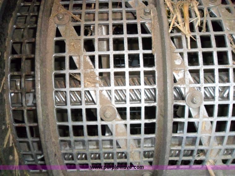 image for item A1726 Gleaner R50 combine