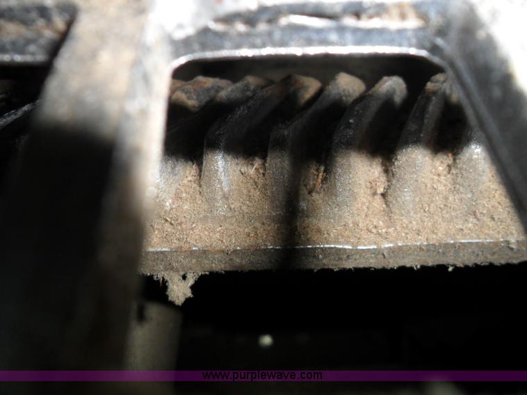 image for item A1726 Gleaner R50 combine