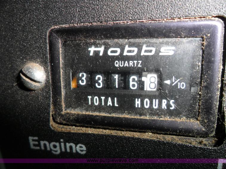 image for item A1726 Gleaner R50 combine