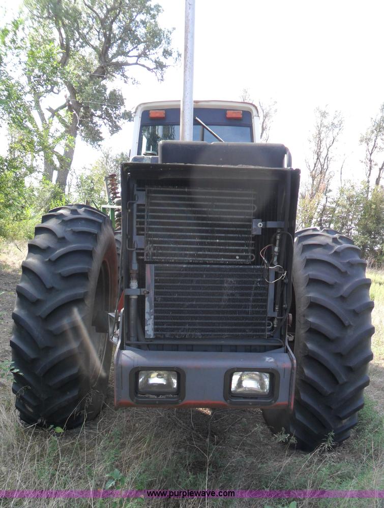 image for item A1728 International Harvester 3388 4WD articulating tractor
