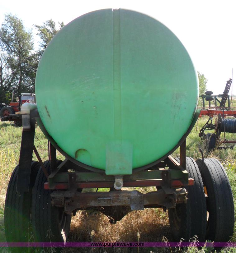 image for item A1731 750 gallon water wagon