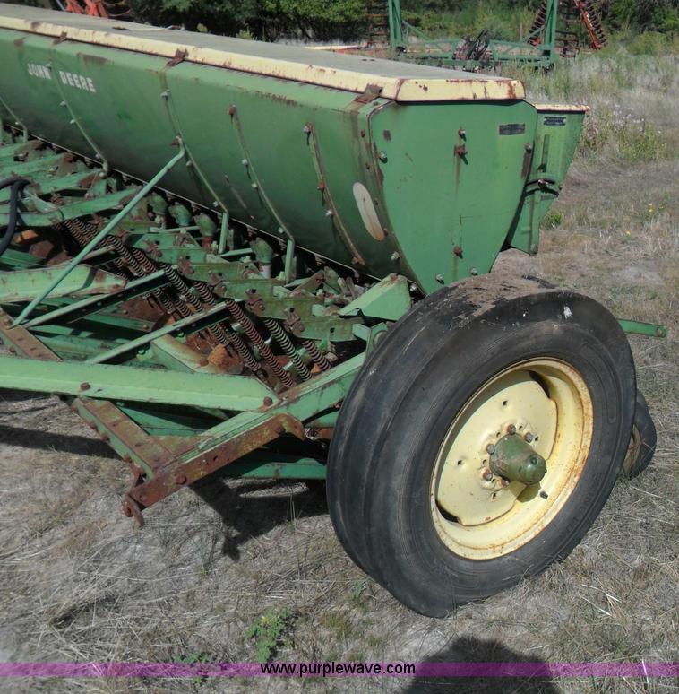 image for item A1733 John Deere 20 hole drill