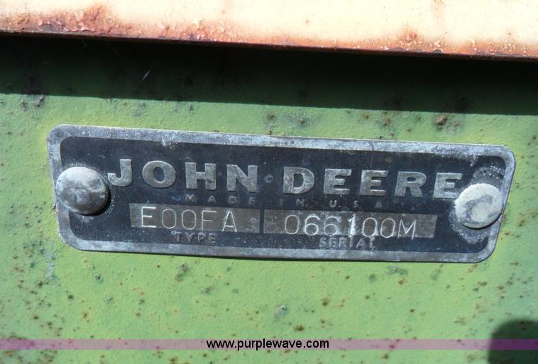 image for item A1733 John Deere 20 hole drill