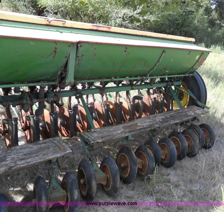 image for item A1733 John Deere 20 hole drill