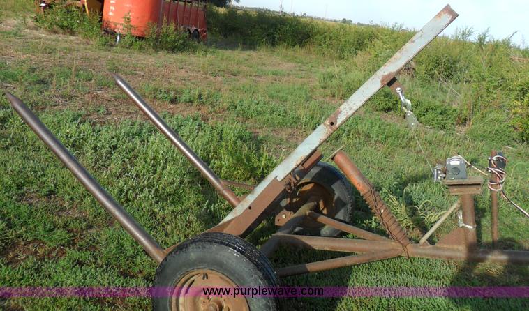 image for item A1746 Pull type round bale mover